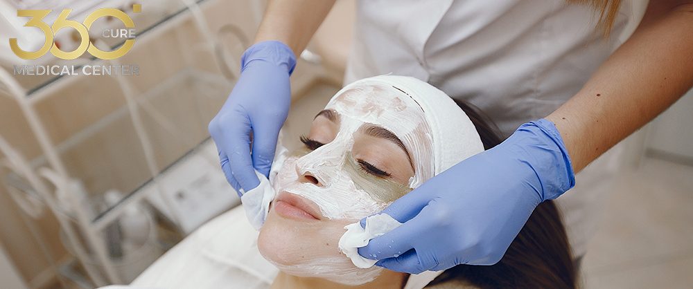 التقشير الكيميائي لبشرة متوهجة في مركز 360 كيور الطبي أبو ظبي